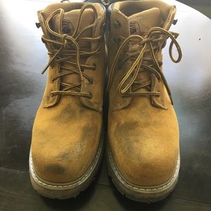 Steel toe work boots
